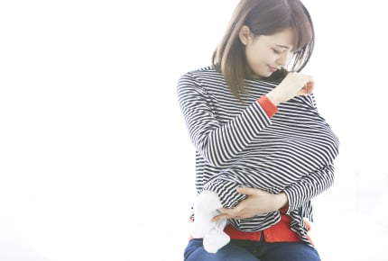 ケープをつければ、カフェで授乳しても大丈夫?周囲の人への配慮も忘れないように心がけておきたいことは?