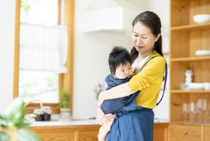 40代半ばで出産した姉。実母の手を借りないと子育てできないことにモヤモヤするママ
