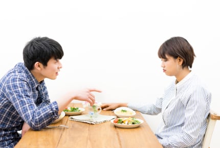旦那が「夕ご飯のおかずが足りない」と文句ばかり。もう1品作るべきですか?