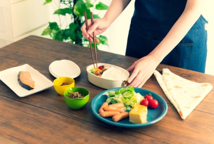 お弁当作りが辛すぎる……そんなママたちに捧げる4つの手間抜きテクニック!