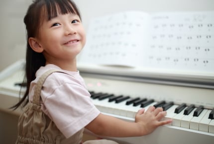子どもにピアノを習わせたい。始めるのにベストな年齢ってありますか?