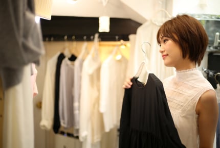 気がつくと同じ色の洋服だらけになっていた!ママたちの「黒」に対する印象とは