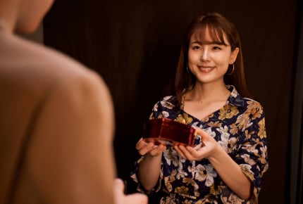 「俺が稼いだ金で俺のプレゼントは買わなくていい」。プライドが高いダンナに対抗するには?