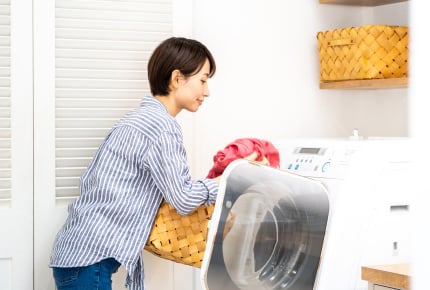 洗濯機の買い替えを検討中のママにアドバイス。ドラム式には思わぬ落とし穴も!?