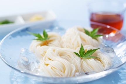 そうめんに何を合わせる?みんなのイチ押しおかずやトッピングを教えて!
