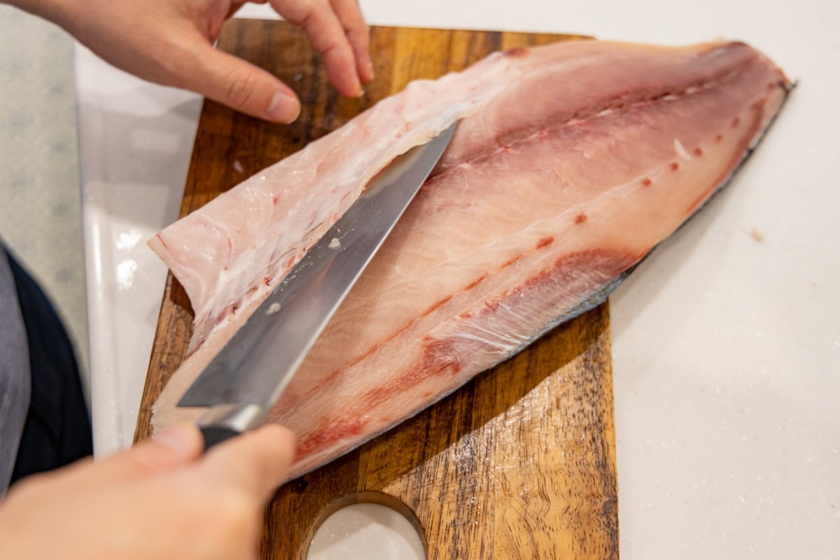 内臓コワイ みんなは魚をさばける ニオイや寄生虫が苦手でさばけない人はどうしている ママスタセレクト