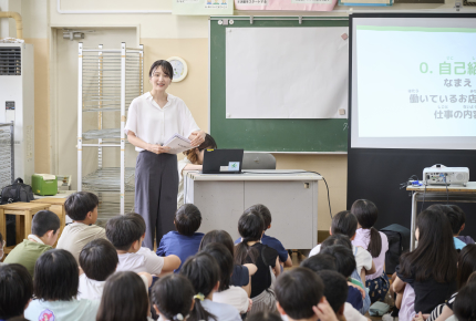 【ユニクロ×特別インタビュー】洋服は“着る”だけじゃない。子どもの成長を支える「服育」体験とは?