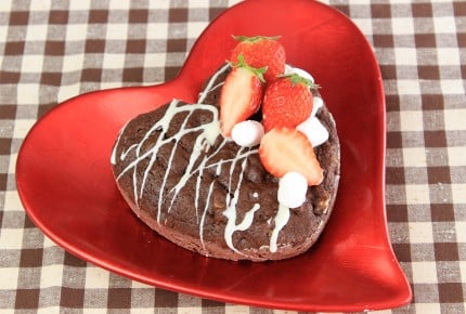 混ぜるだけで簡単!バレンタインにハートのブラウニー♪