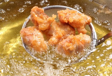 美味しい味付けは?唐揚げ名人たちの「仕上げのひと手間」